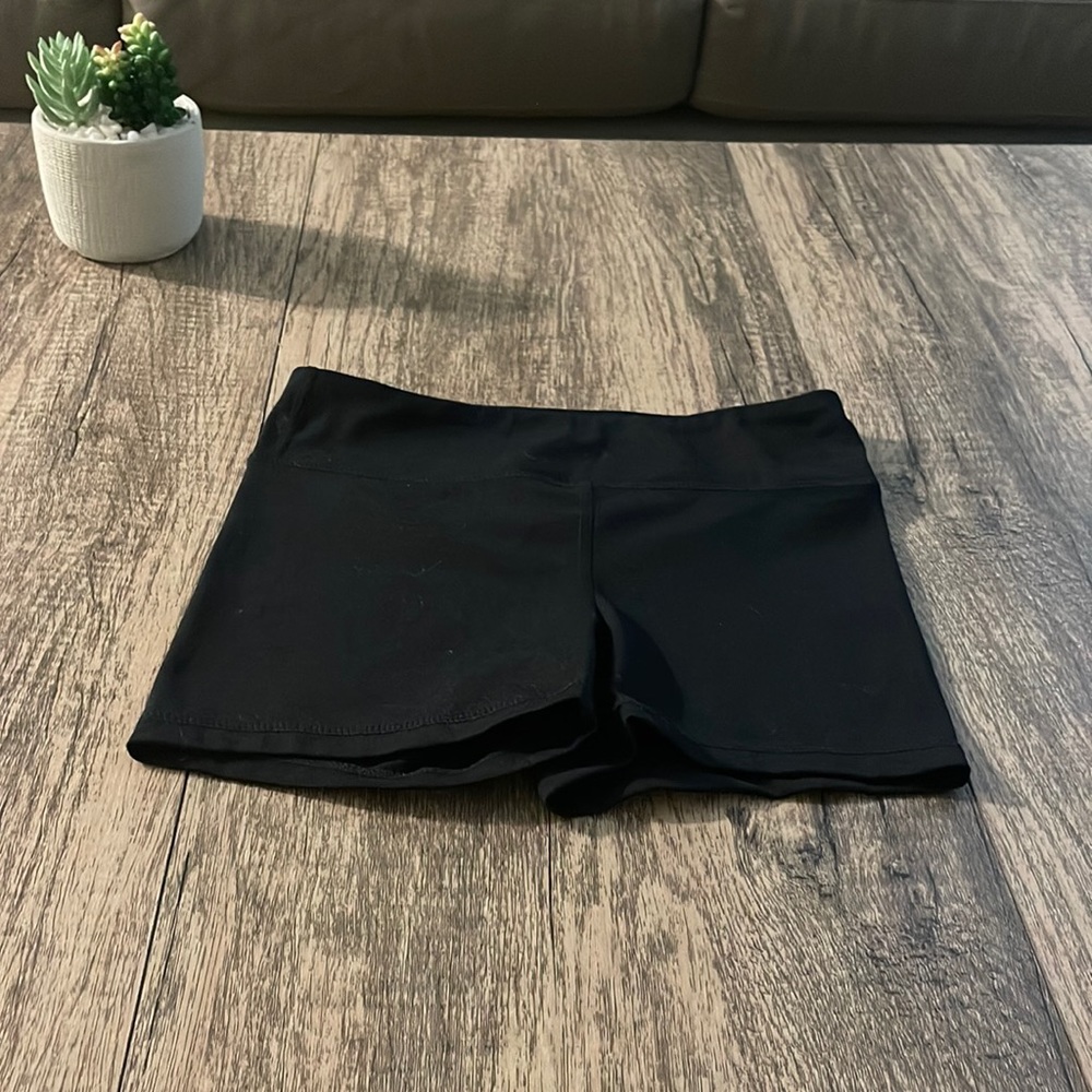 2 pack 90 degree reflex girls spandex workout/biking shorts!